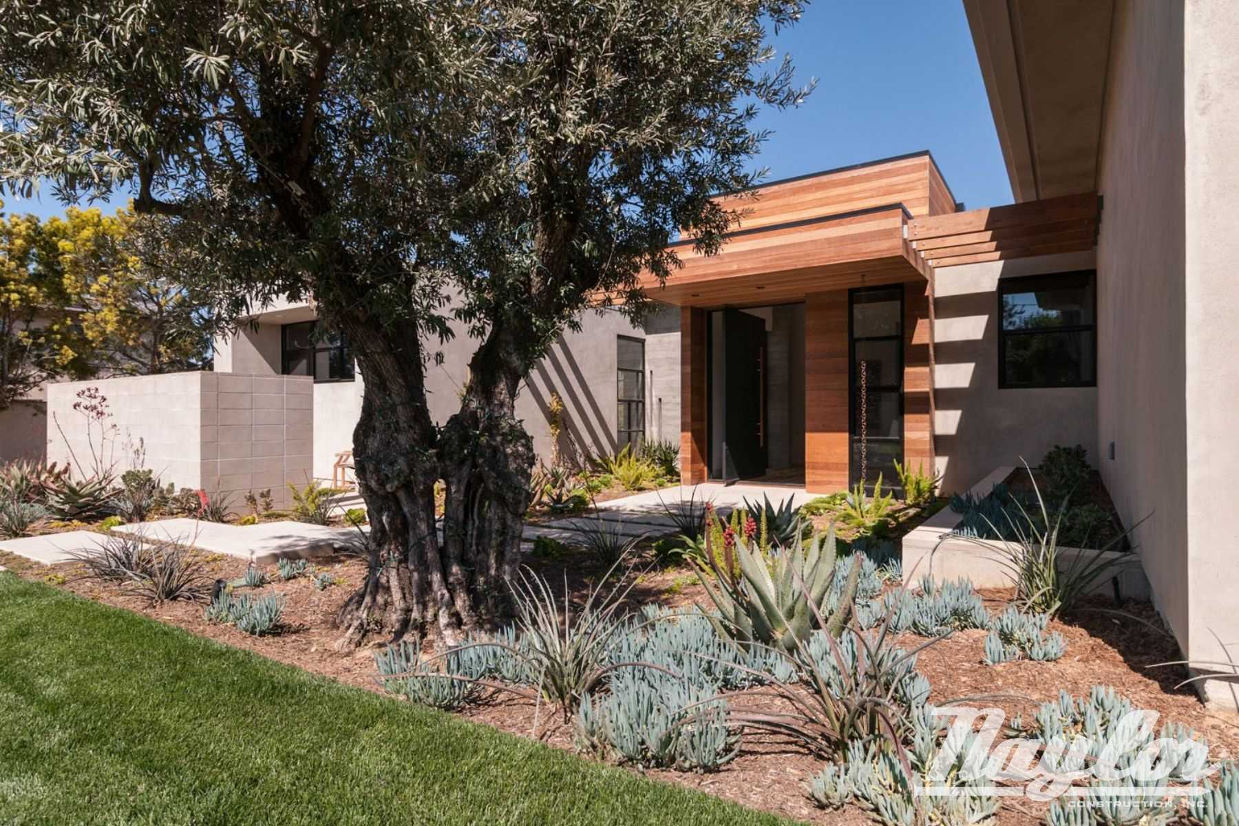 Solana Beach CA Custom Home - Front - Naylor Construction - Custom Home Builder, San Diego