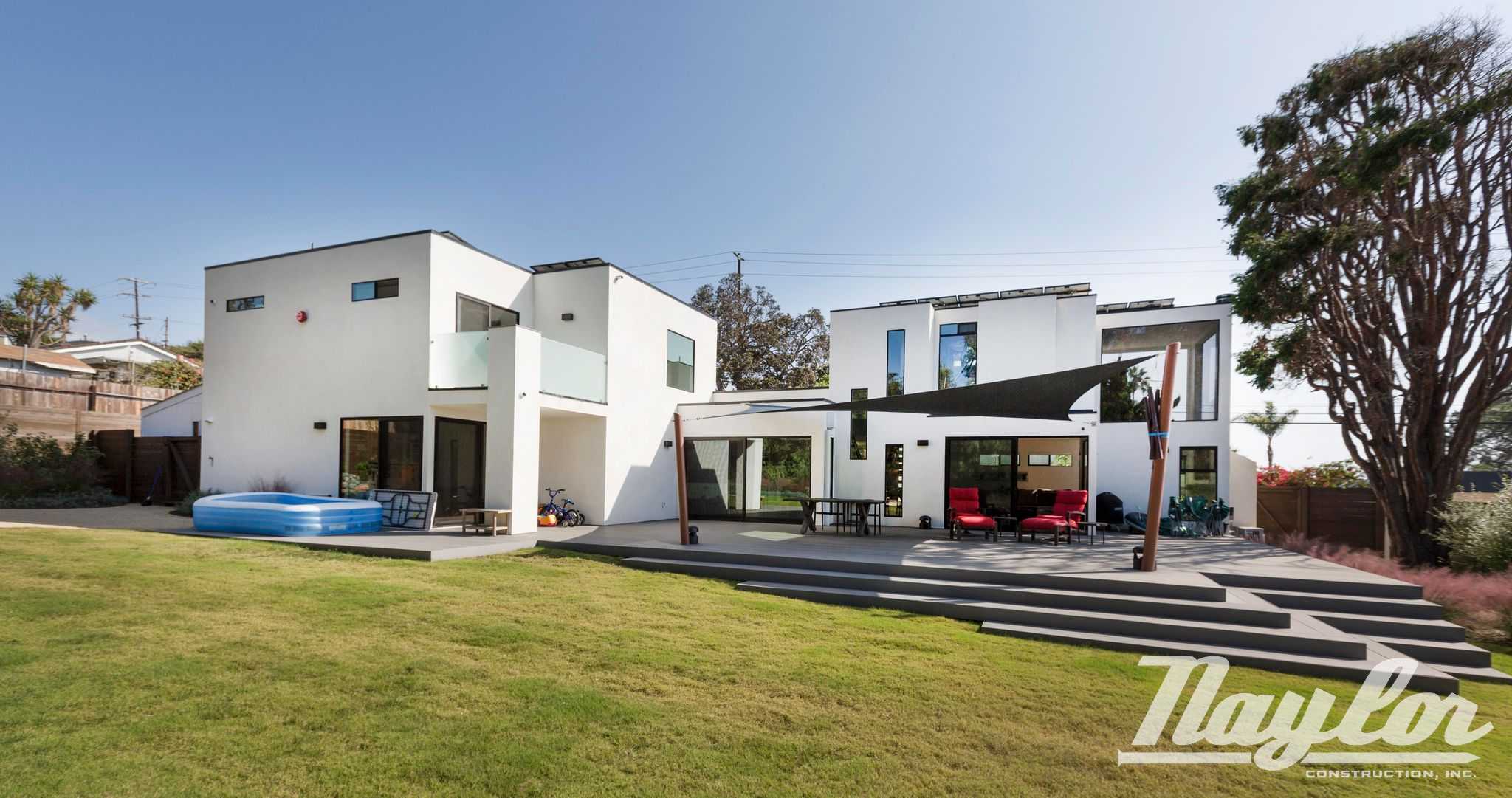 Cliff Home Solana Beach, CA - Front - Custom Home Build Naylor Construction Custom Home Builder San Diego, CA